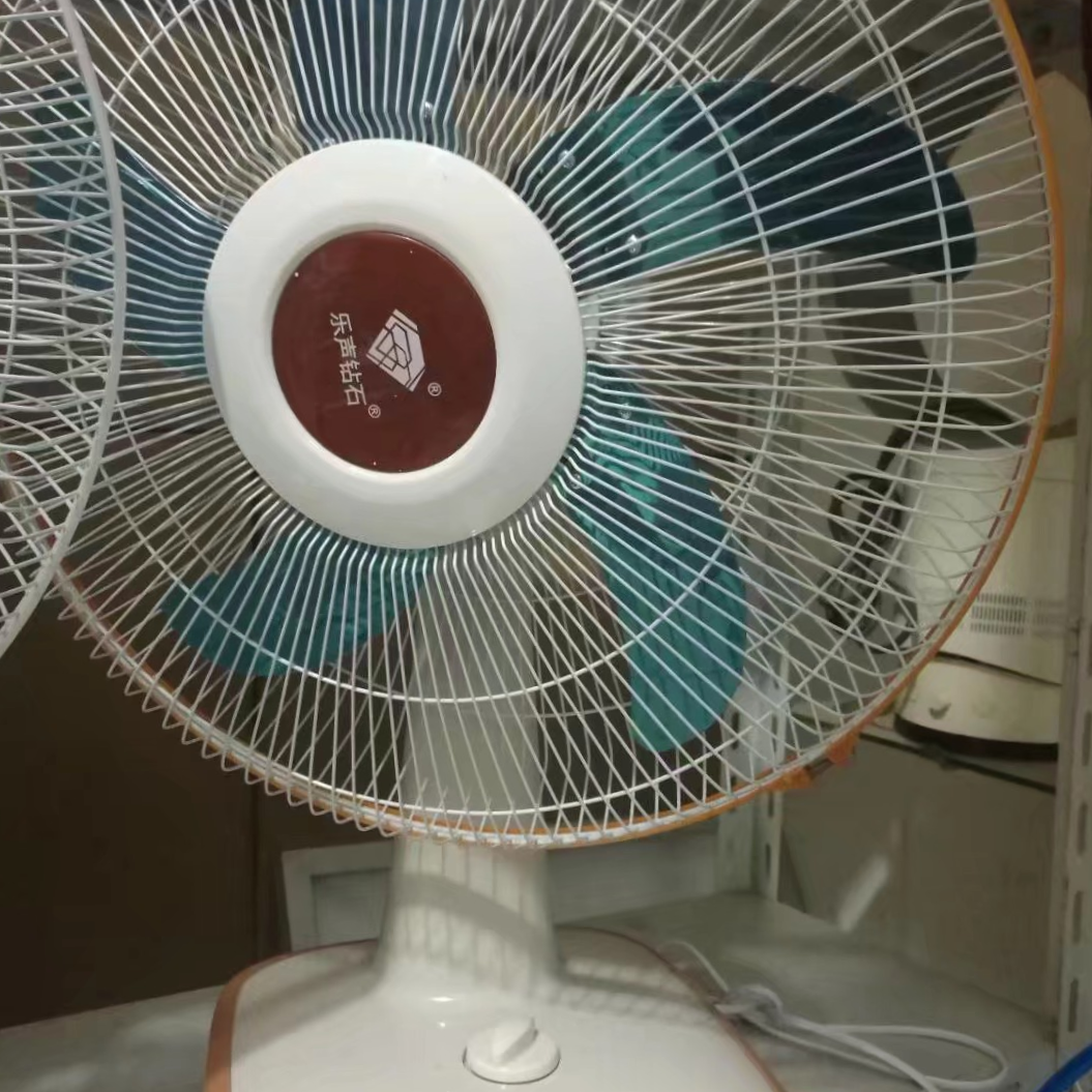 16-inch C model table fan