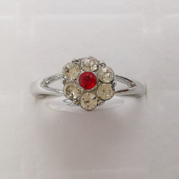 Rhinestone alloy ring ten plated white K