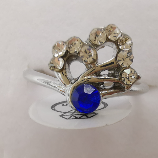 Rhinestones and gold rings 6 plated white k