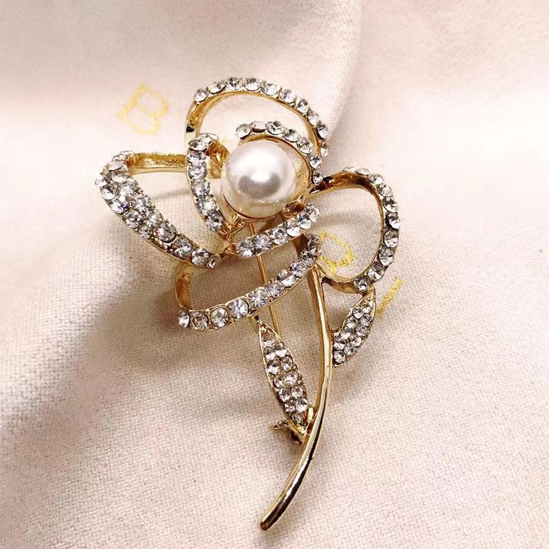 Rose brooch thumbnail
