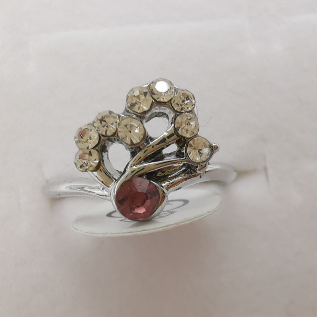 Rhinestone alloy ring nine plated white k