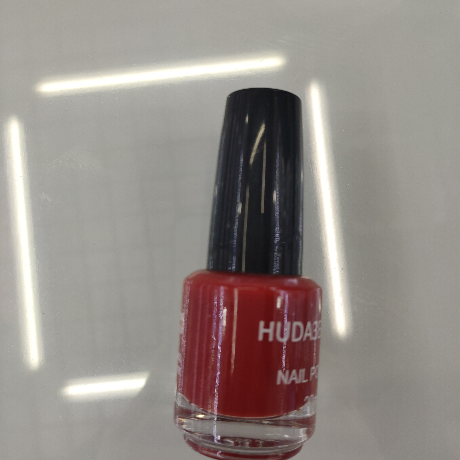Nail polish 14 Water-based nail polish can be torn off without baking, long-lasting and quick-drying nail polish