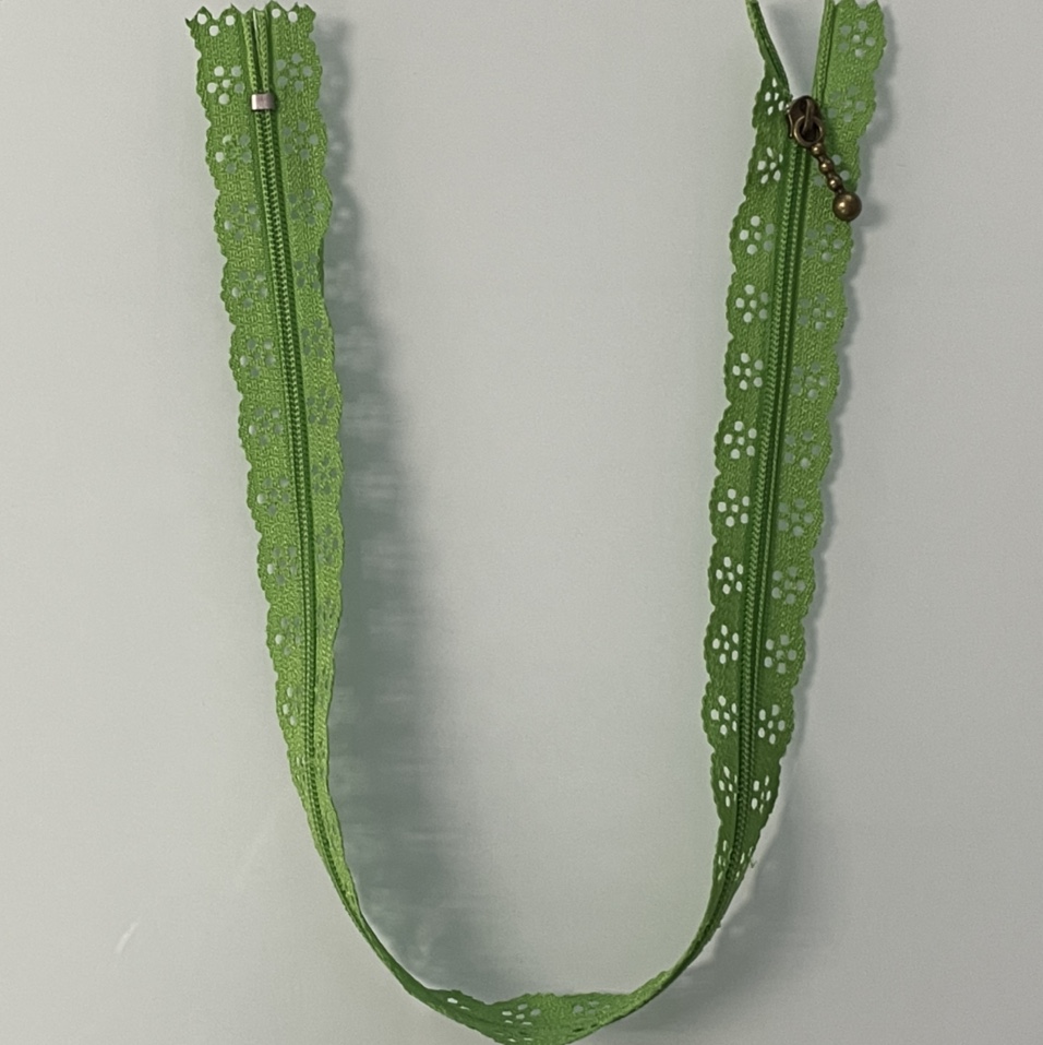 No. 3 nylon embossed decorative zipper