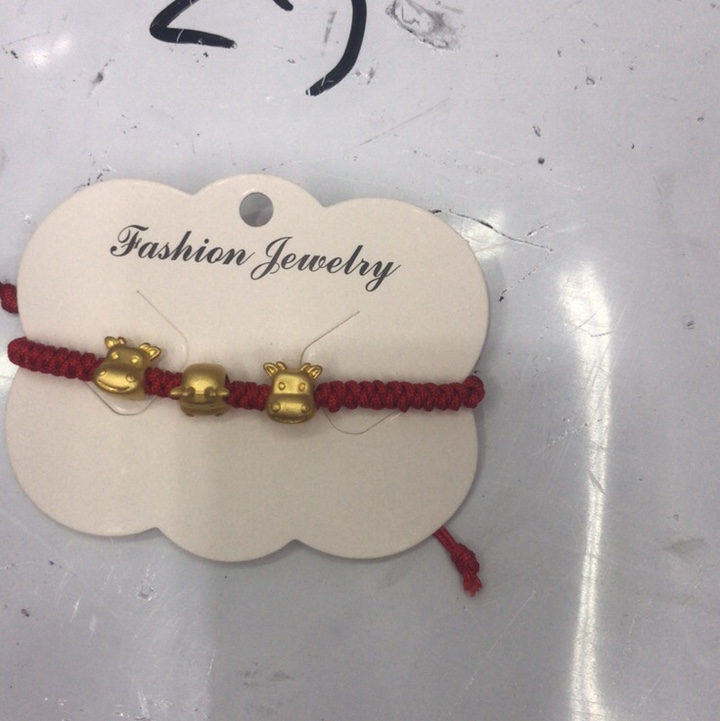 Red rope bull bracelet