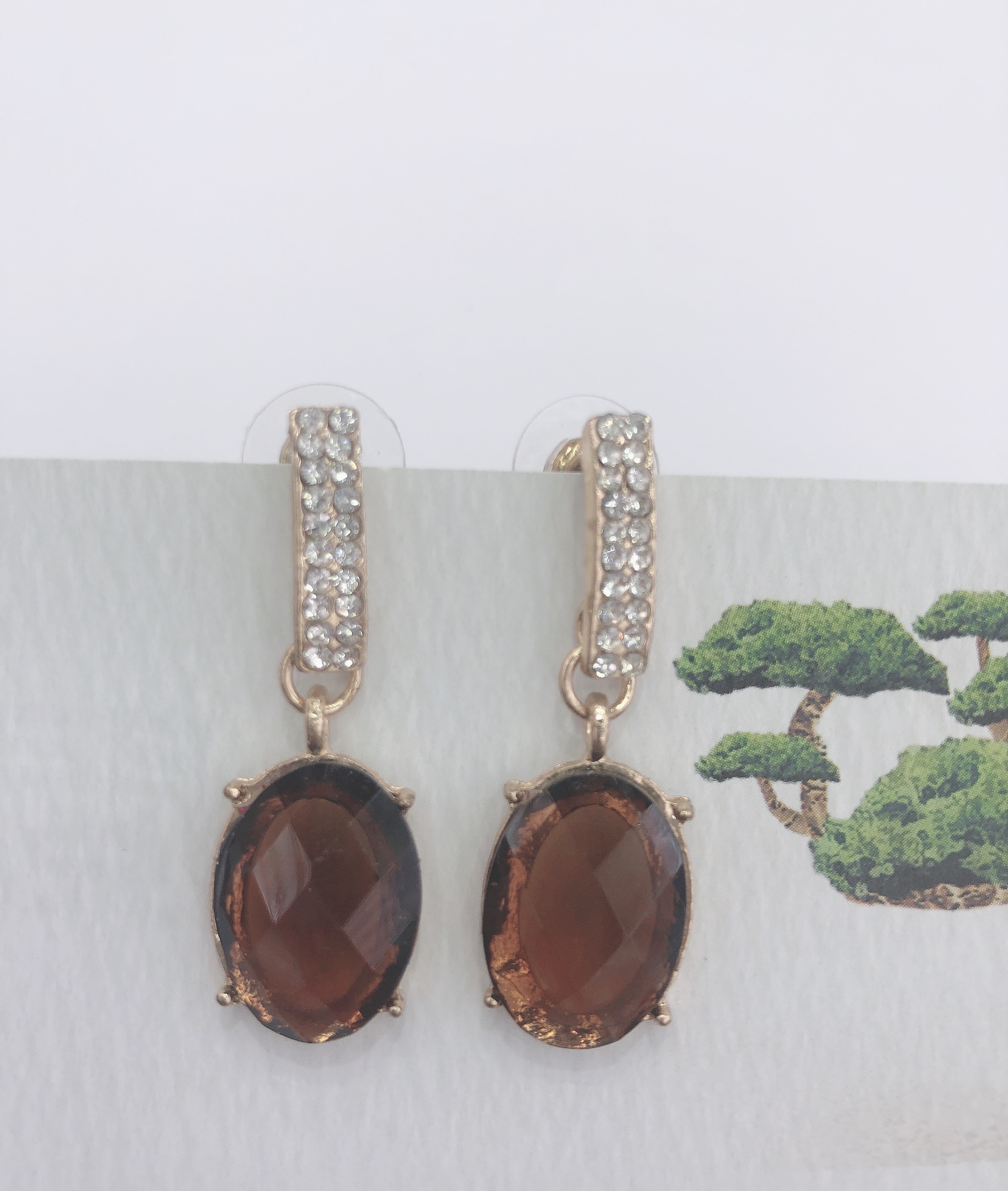 Rectangular line oval design, unique and fashionable Korean-style trendy, simple, elegant and versatile earrings Specification image