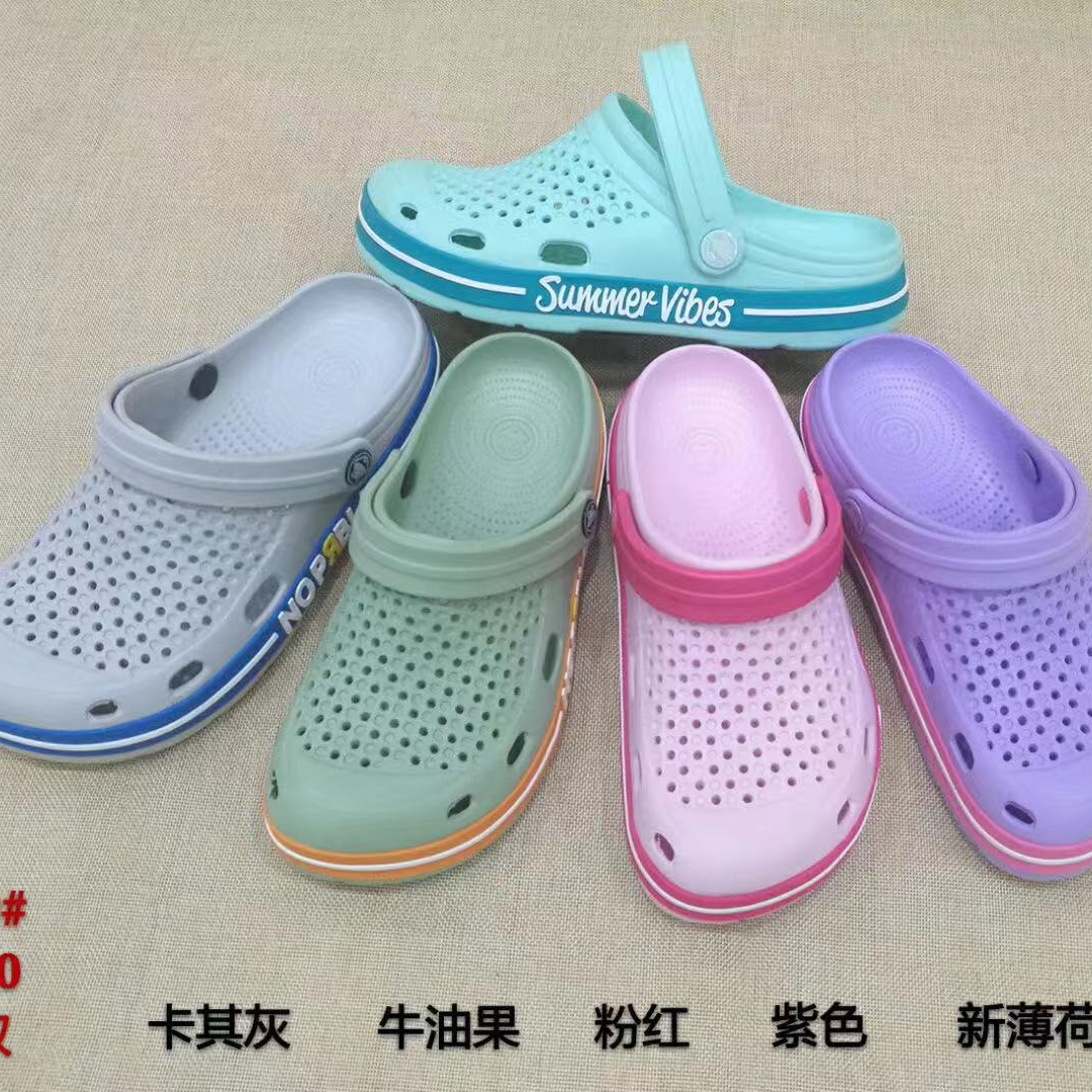 Rubber and plastic Crocs 6429
