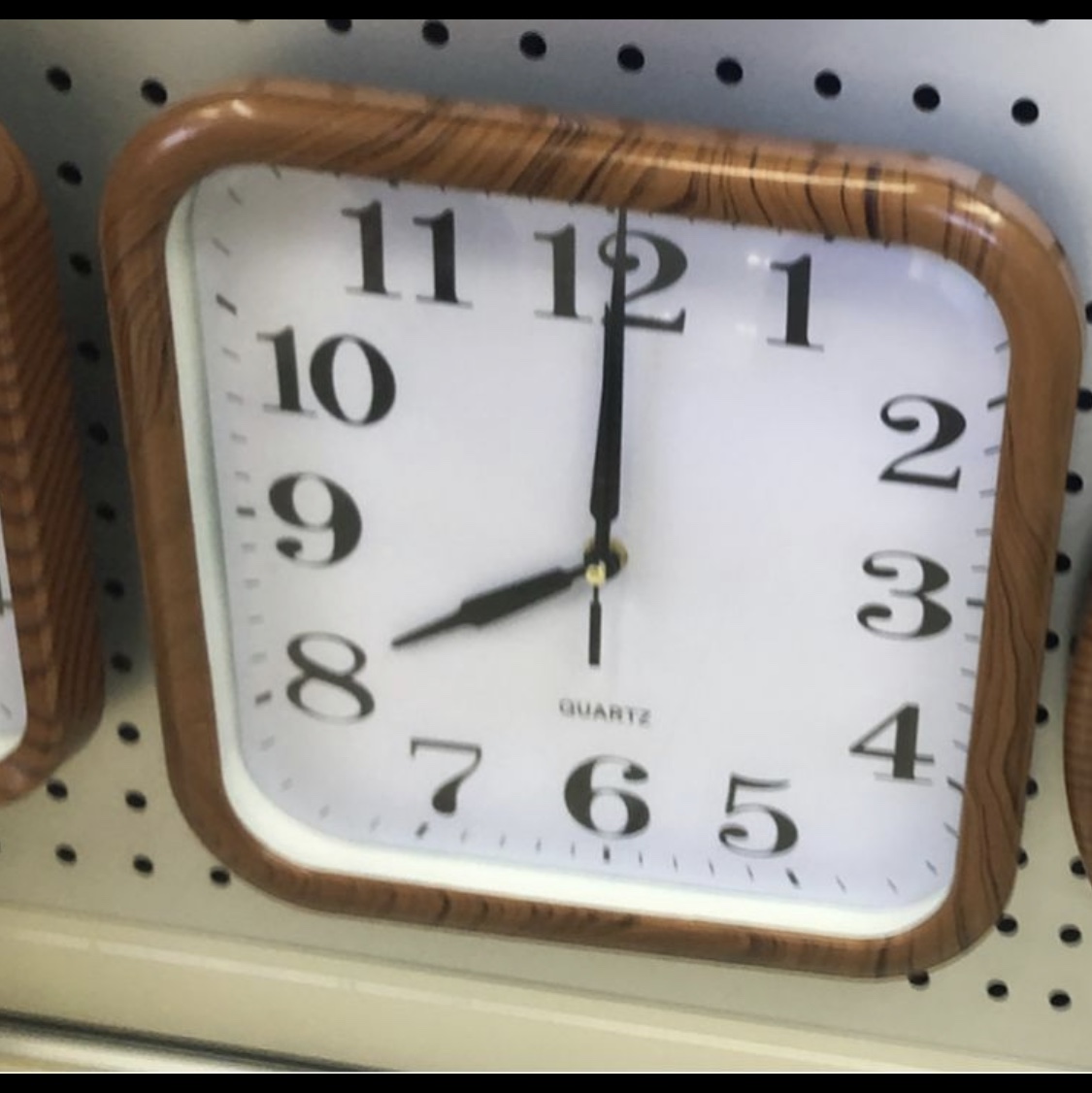 800 wall clock