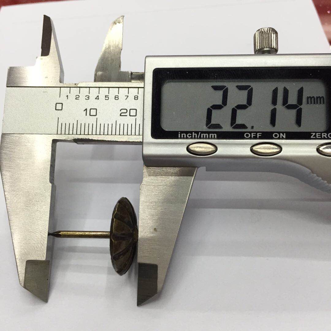 19mm flower-patterned nail (antique bronze) Application Scenario