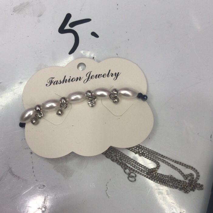 Pearl bracelet