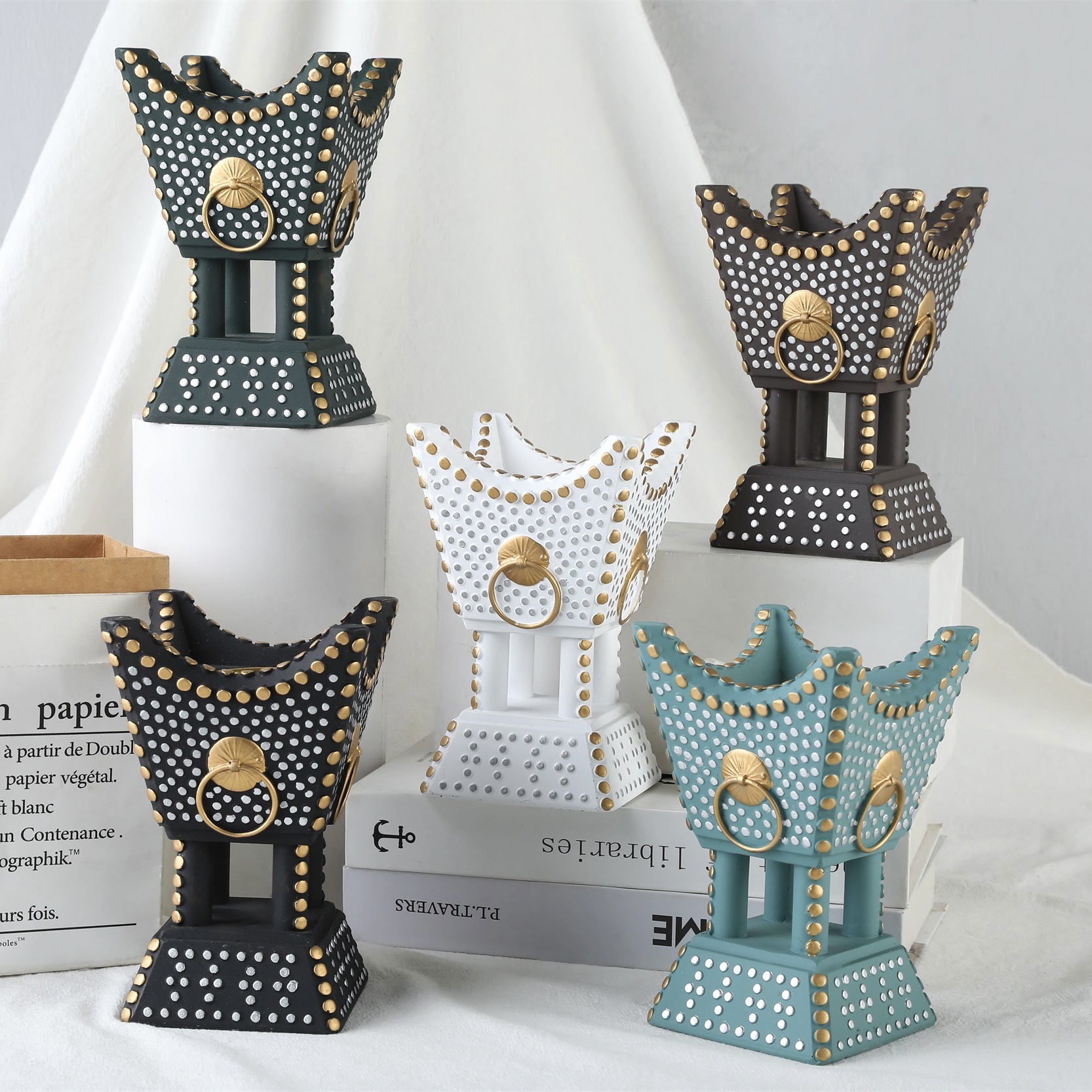 中东时尚香薰炉白底实物图