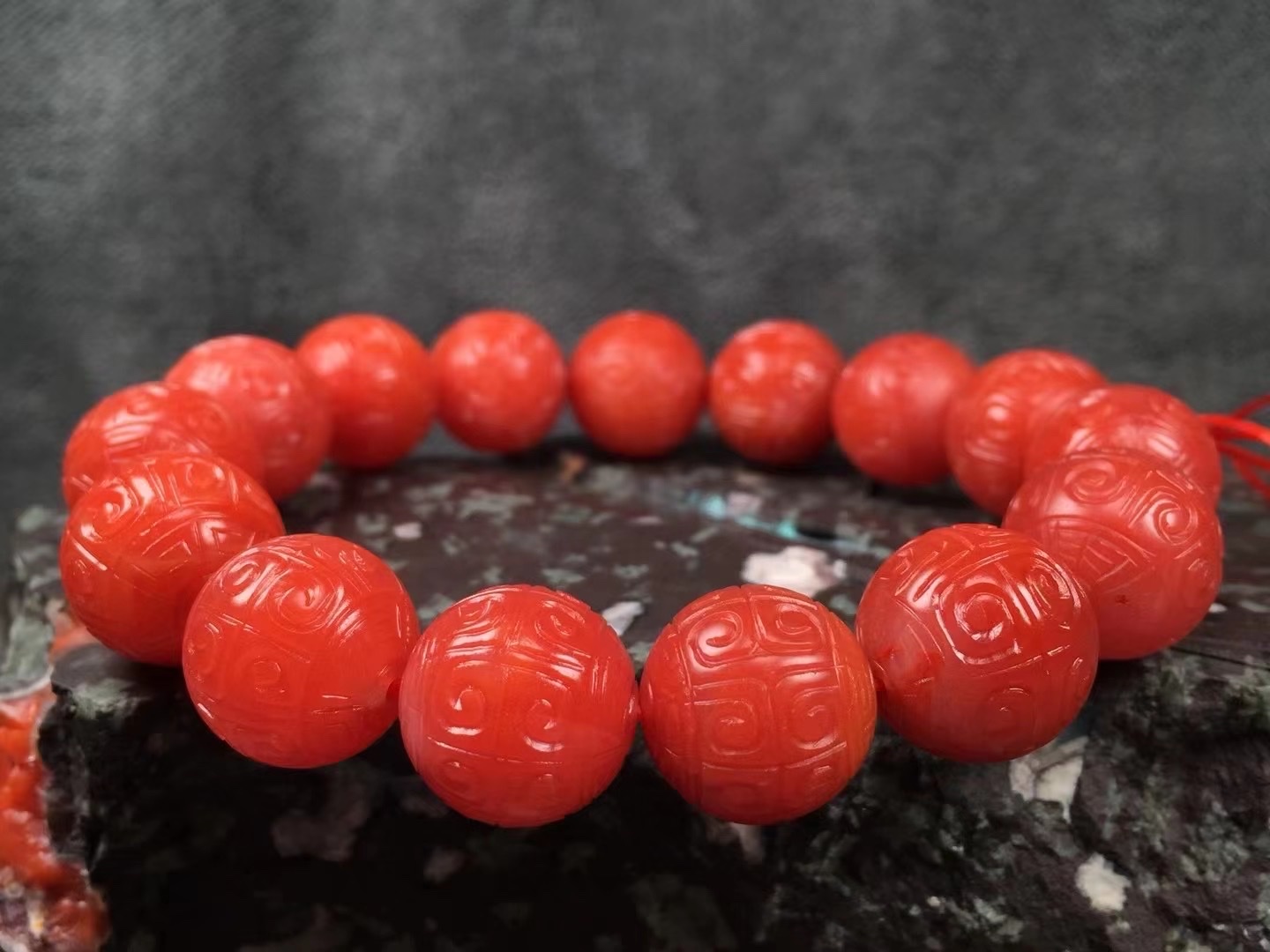 Nan Hong bracelet detail image 3