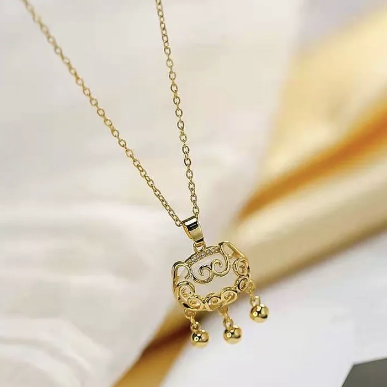 Peace Lock necklace details Picture