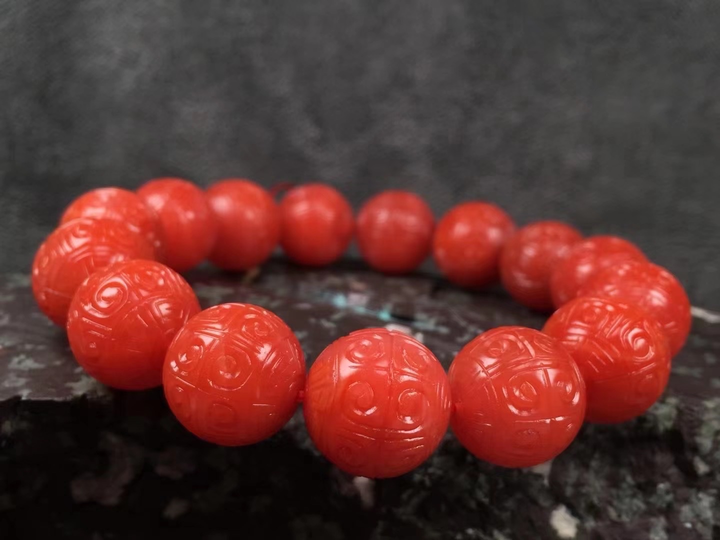 Nan Hong bracelet detail image 1