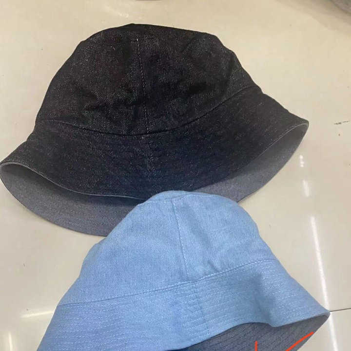 Reversible cowboy hat