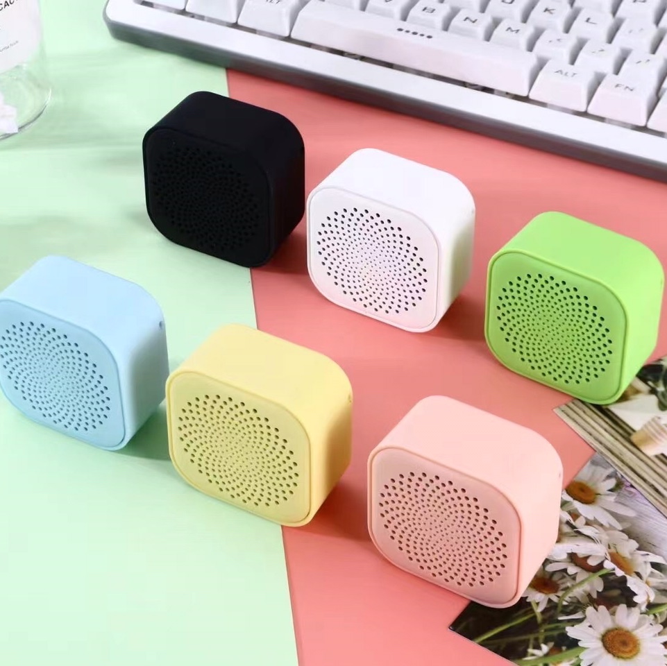 Macaron speaker 3 generation