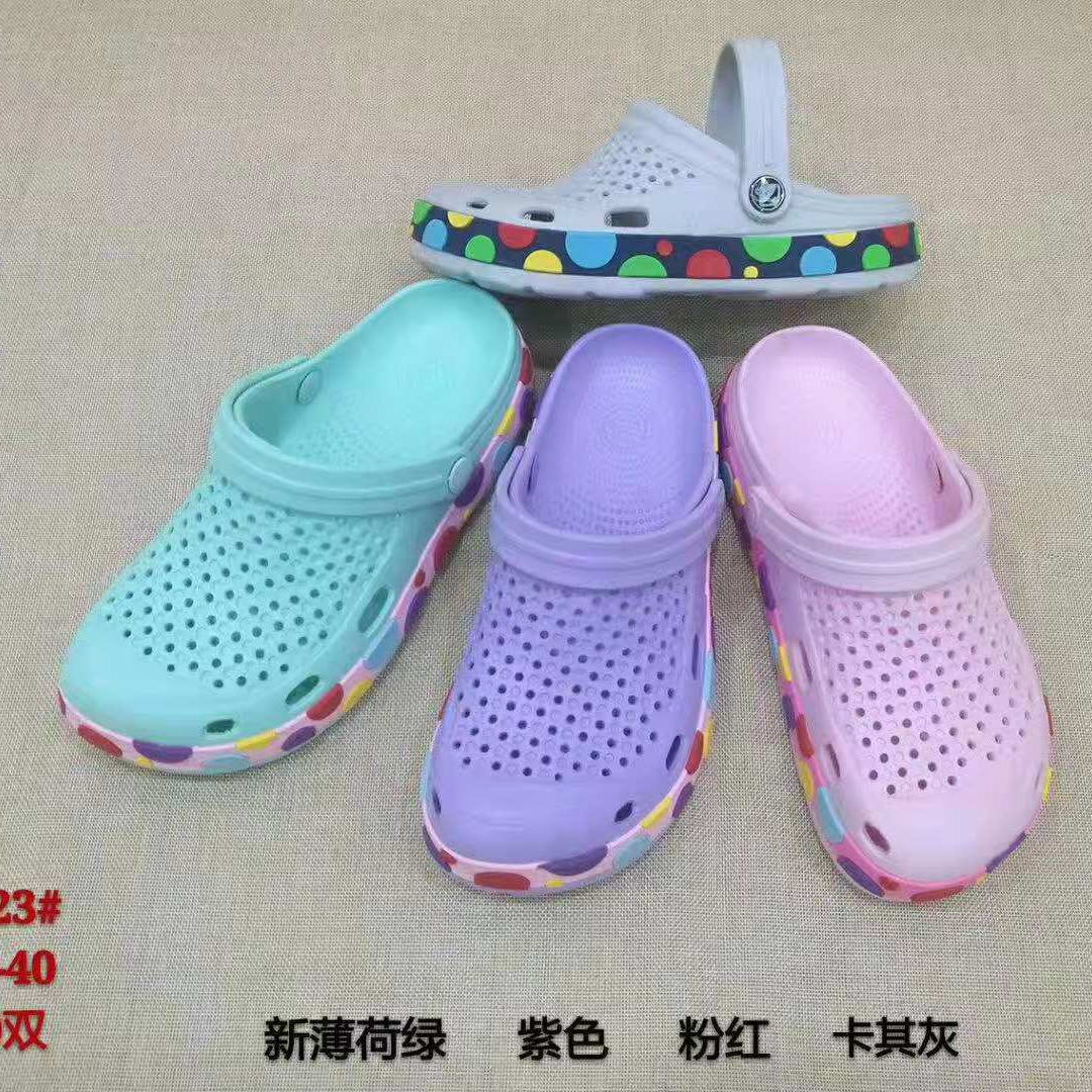 Rubber and plastic Crocs 6423