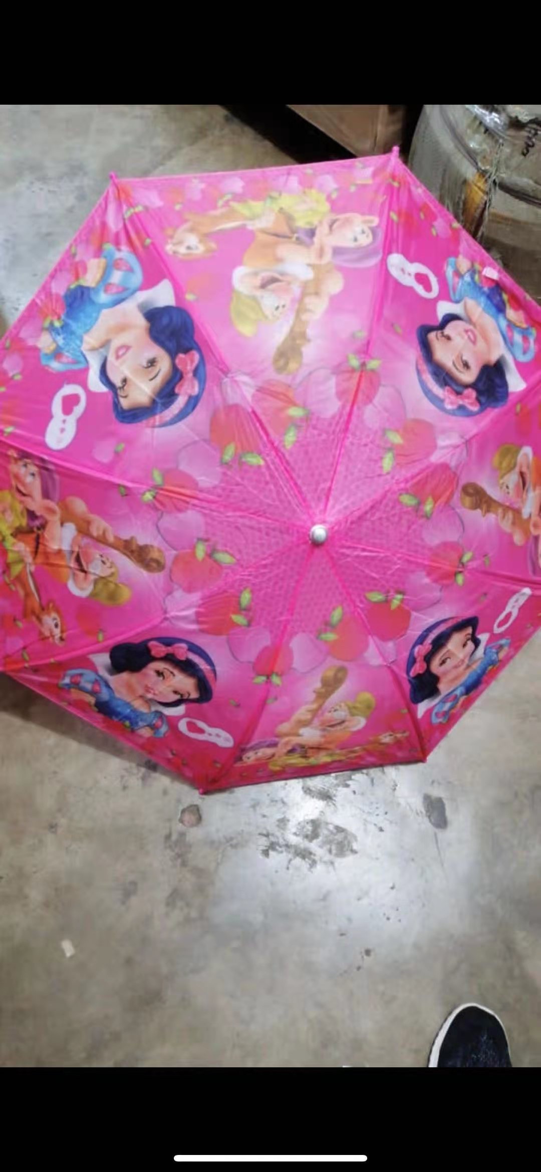 3D cute cartoon printed pattern two-fold long-handled umbrella, children's umbrella detail image 9