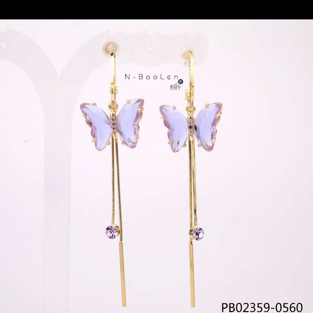 Butterfly necklaces are the top choice for direct factory sales and wholesale on Douyin Live streaming