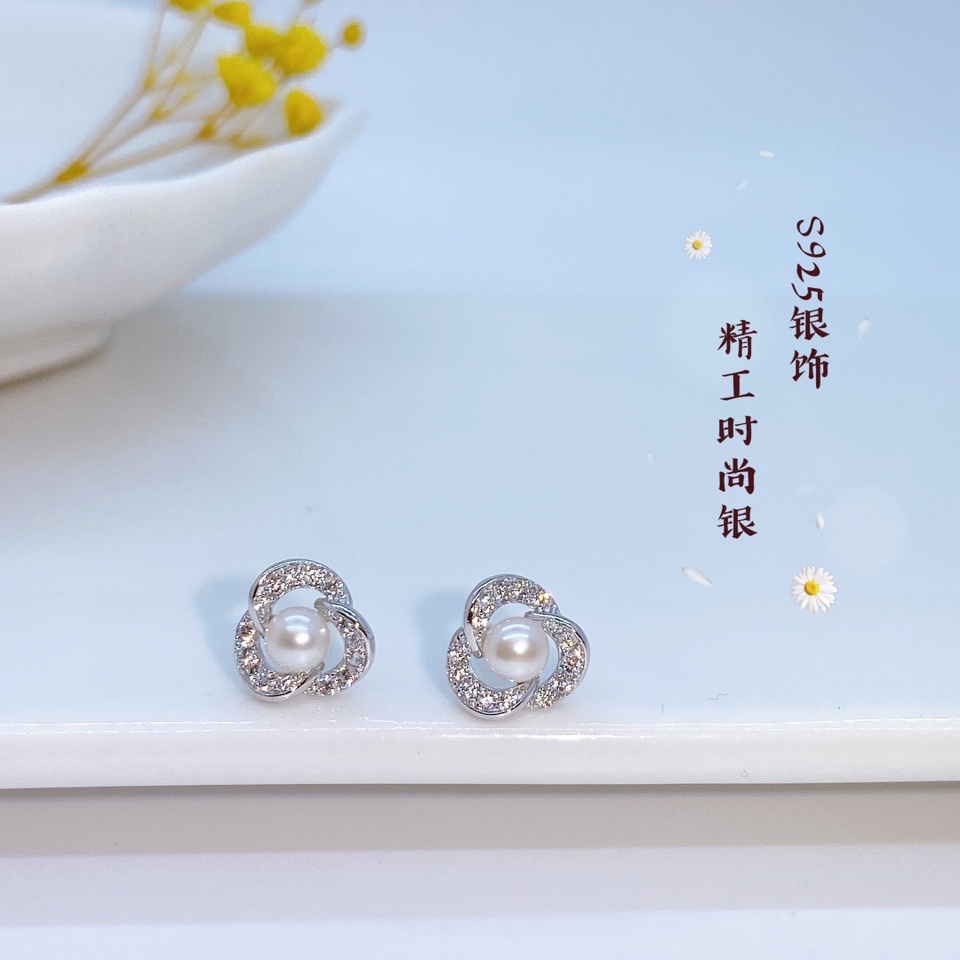 Necklace -1