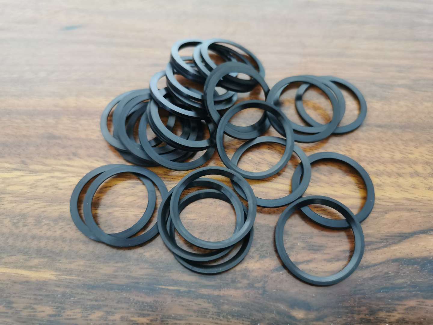 密封条橡胶垫 密封圈 橡胶圈 硅胶圈 O型圈 皮垫 皮圈 橡胶制品圆垫 耐油橡胶圈 彩色胶垫圈 各种型号齐全详情图2