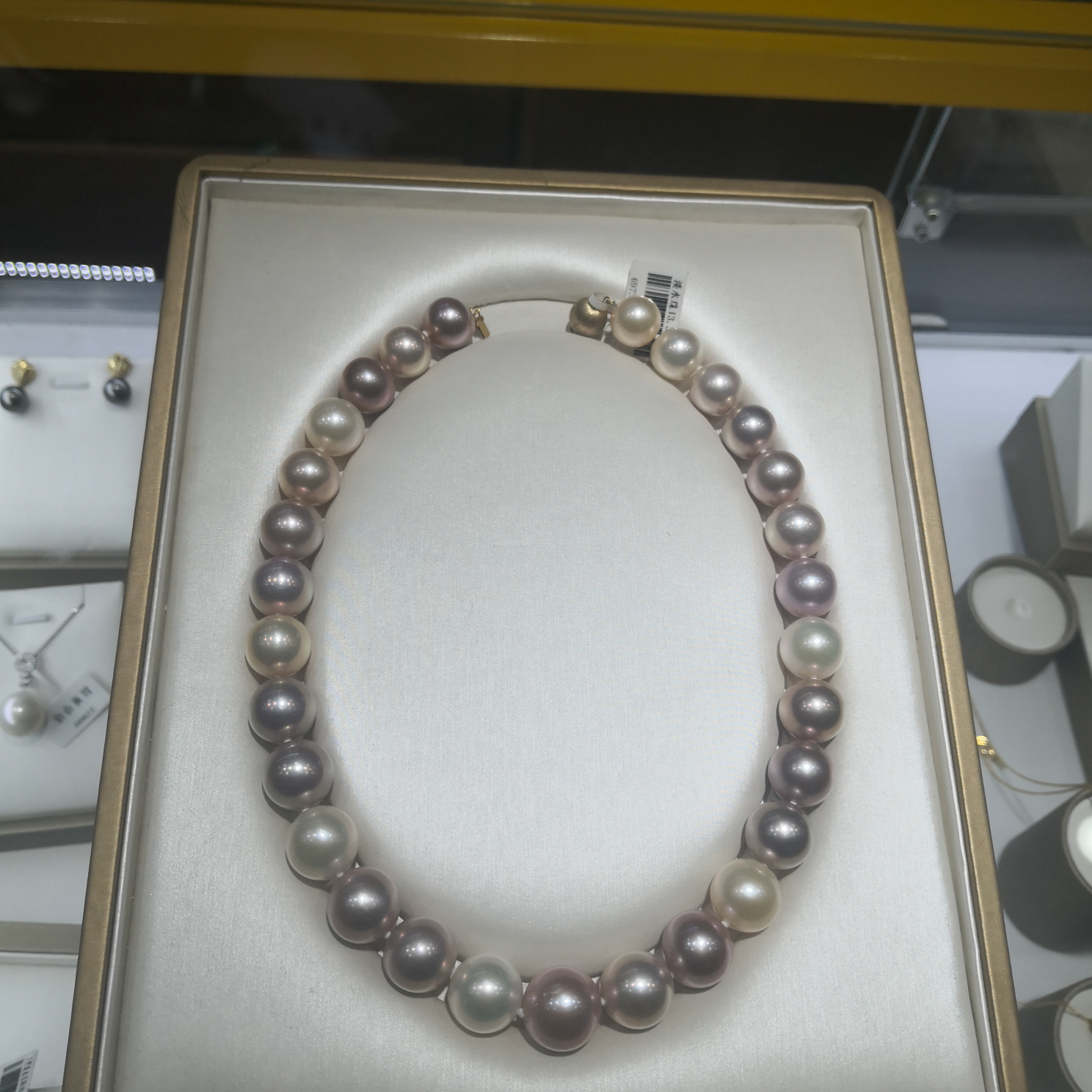 大淡水珍珠项链，直径在13毫米至16毫米详情图1