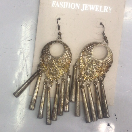 Ethnic wind earrings 1