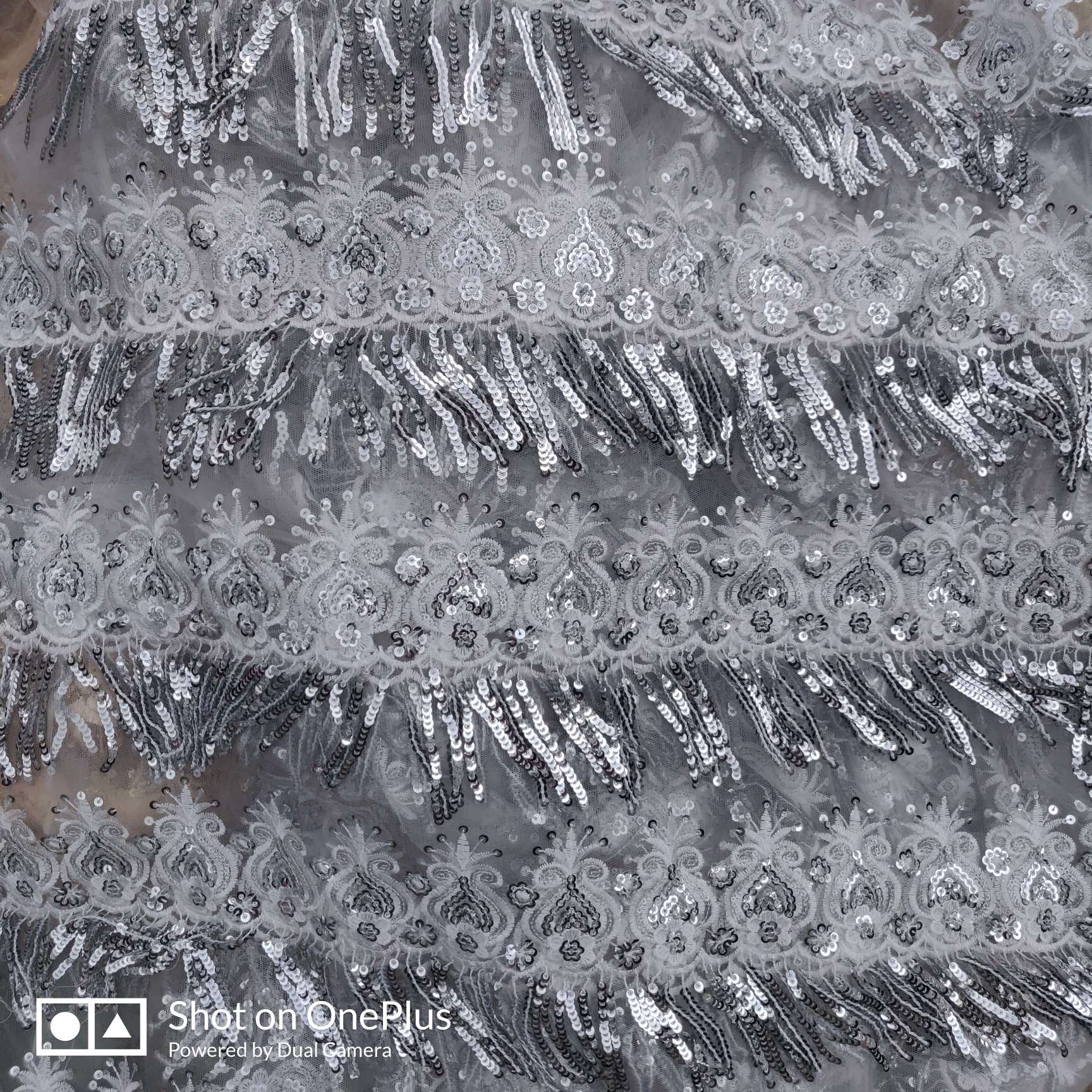 立体绣亮片花边详情图5