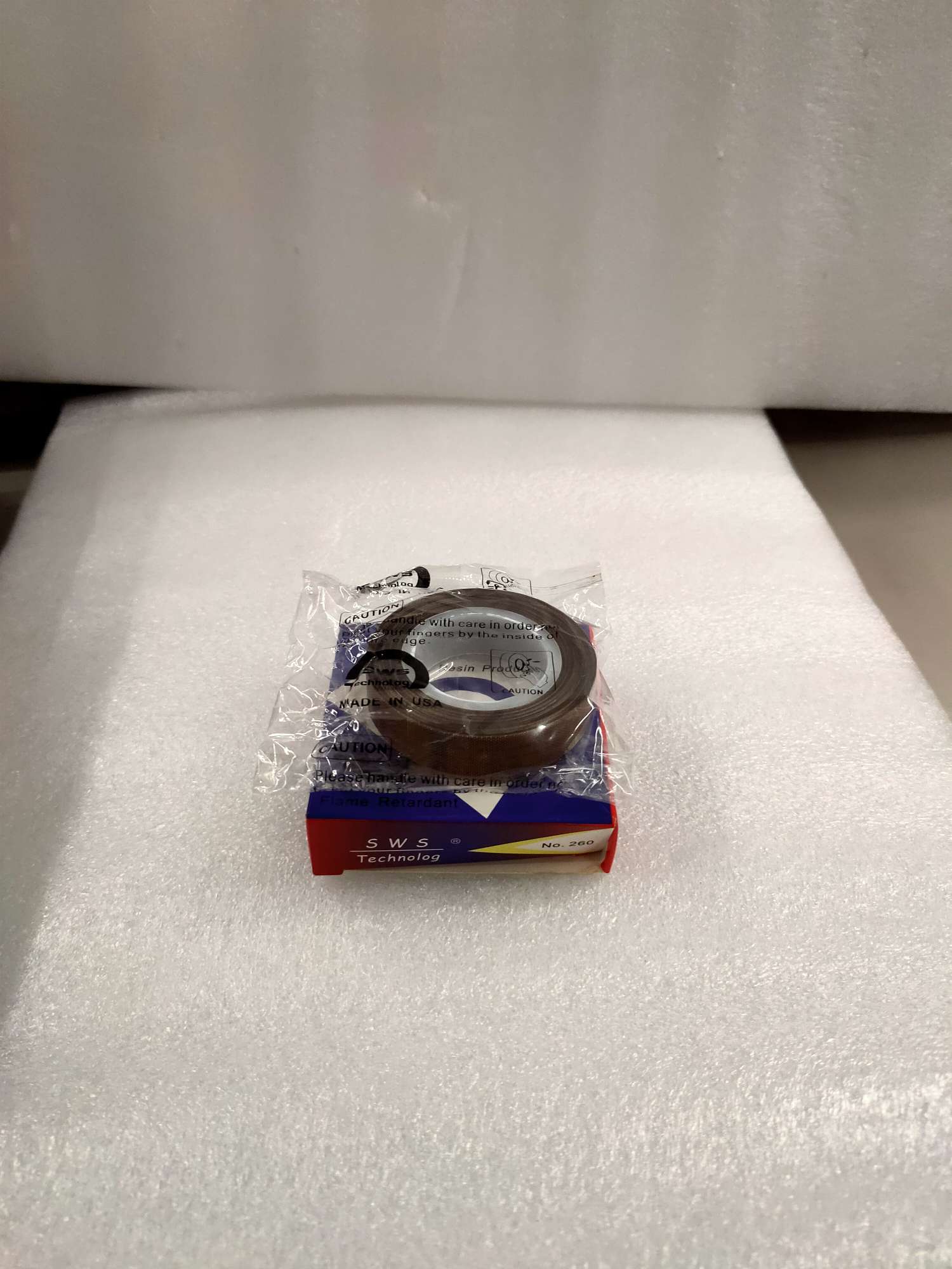 进口高温布白底实物图