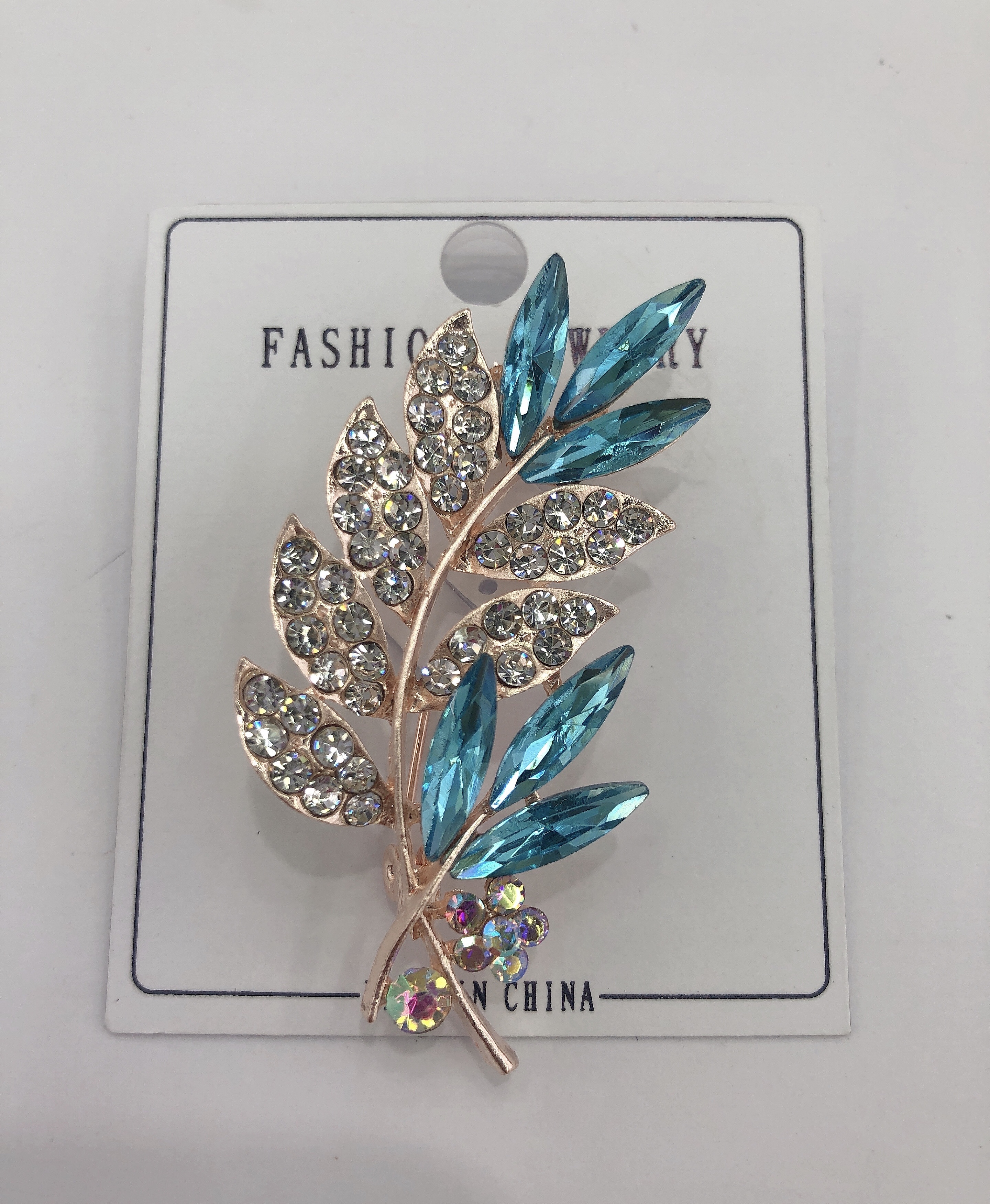 Korean elegant women's brooch, fashionable shawl, sweater coat, versatile and luxurious clothing details Picture