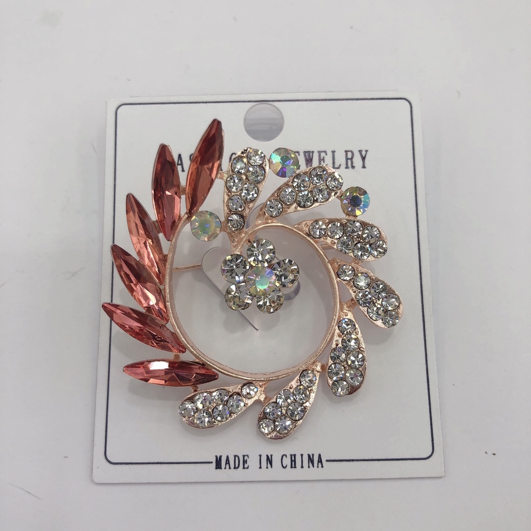 Korean elegant female brooch, fashionable shawl, sweater coat, creative, versatile and luxurious brooch