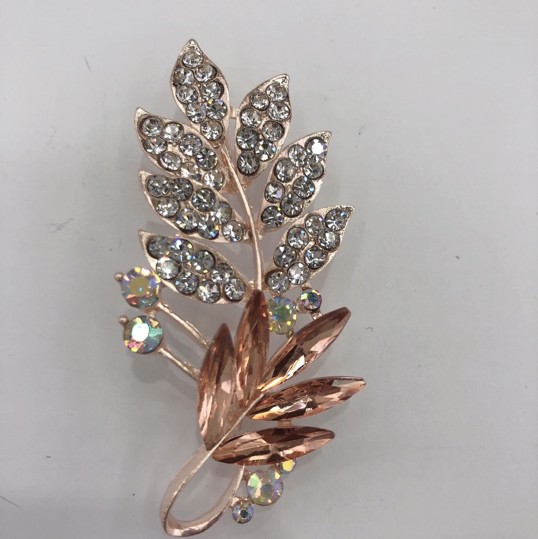 Coats, overcoats, brooches, Korean-style, unique, elegant, fashionable, versatile, trendy and luxurious clothing
