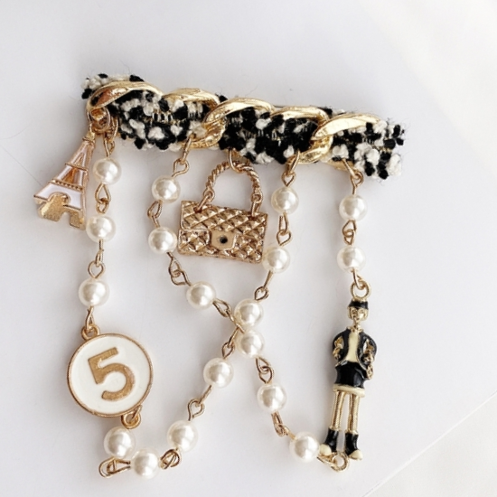 Brooch high-grade ins fashion temperament everything fashion elegant pin fixed clothes light luxury women accessories suit