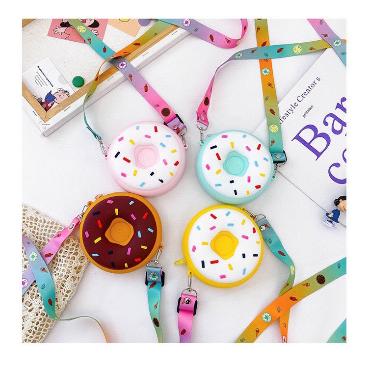 ins爆款韩版硅胶卡通可爱甜甜圈夏穿搭游玩时尚幼儿园礼物斜挎包