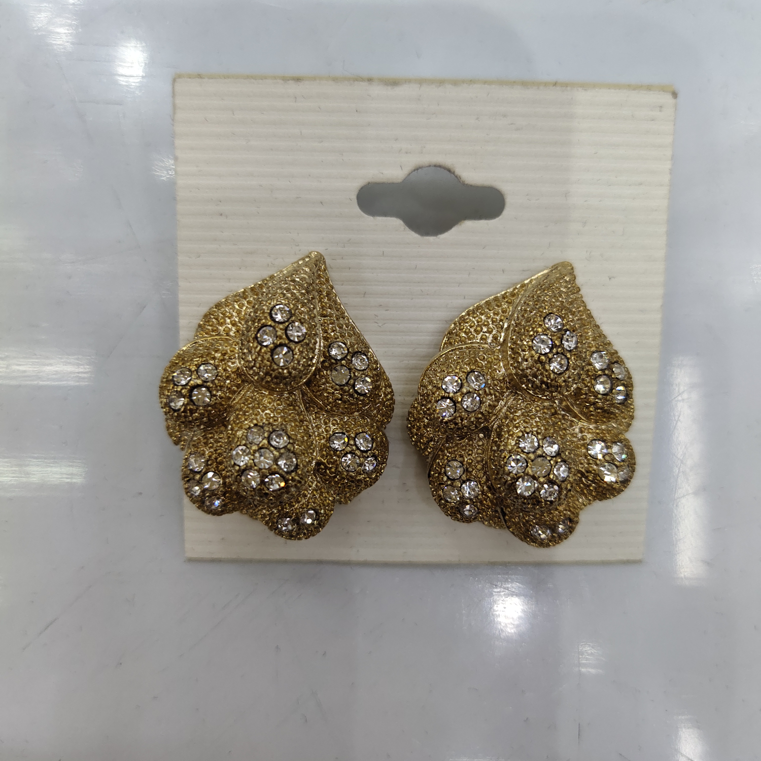 Stylish earrings 10t