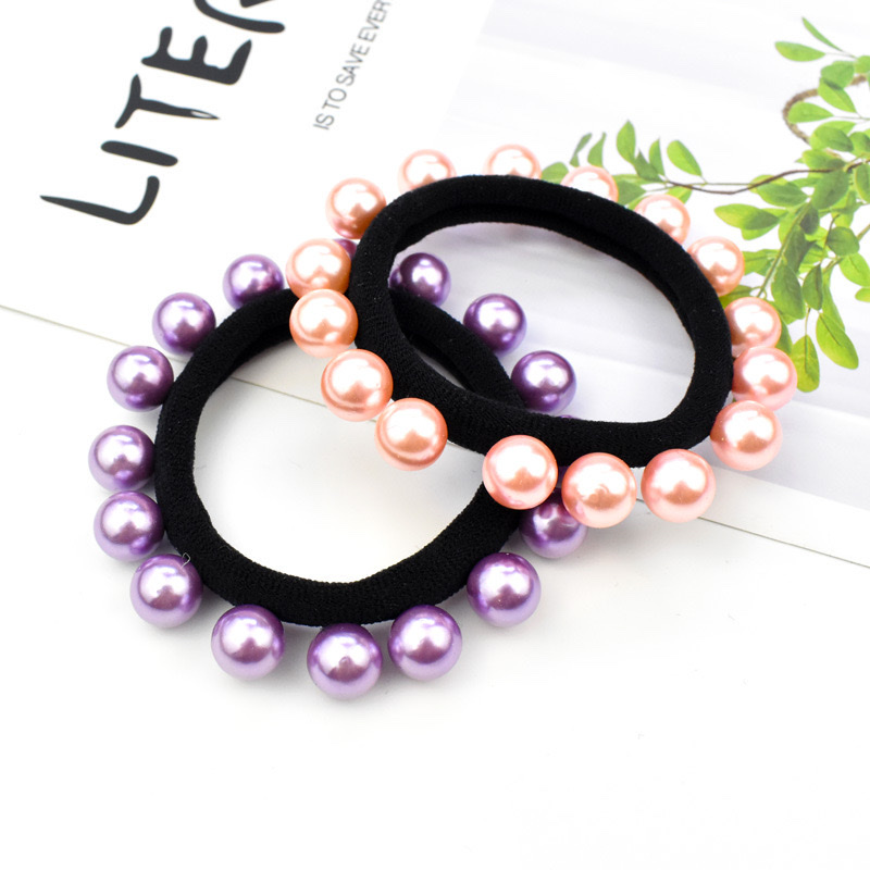 Trendy brand accessories: towel rings, nails, pearl hair bands, hair accessories, hair ties, bun heads, seamless and non-damaging hair, leather bands, and small accessories Application Scenario