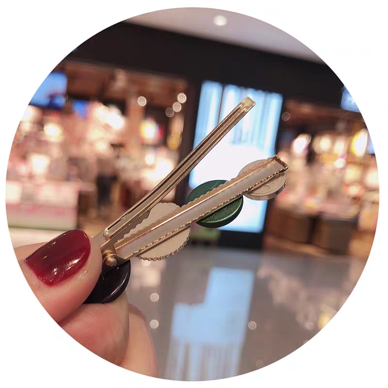 Popular Japanese and Korean Dongdaemun colorful candy-colored macarons, color-blocking circles, pearl crystal duckbill clips, straight clips, side clips, children's hair clips, hairpins, classic best-selling top clips detail image 8