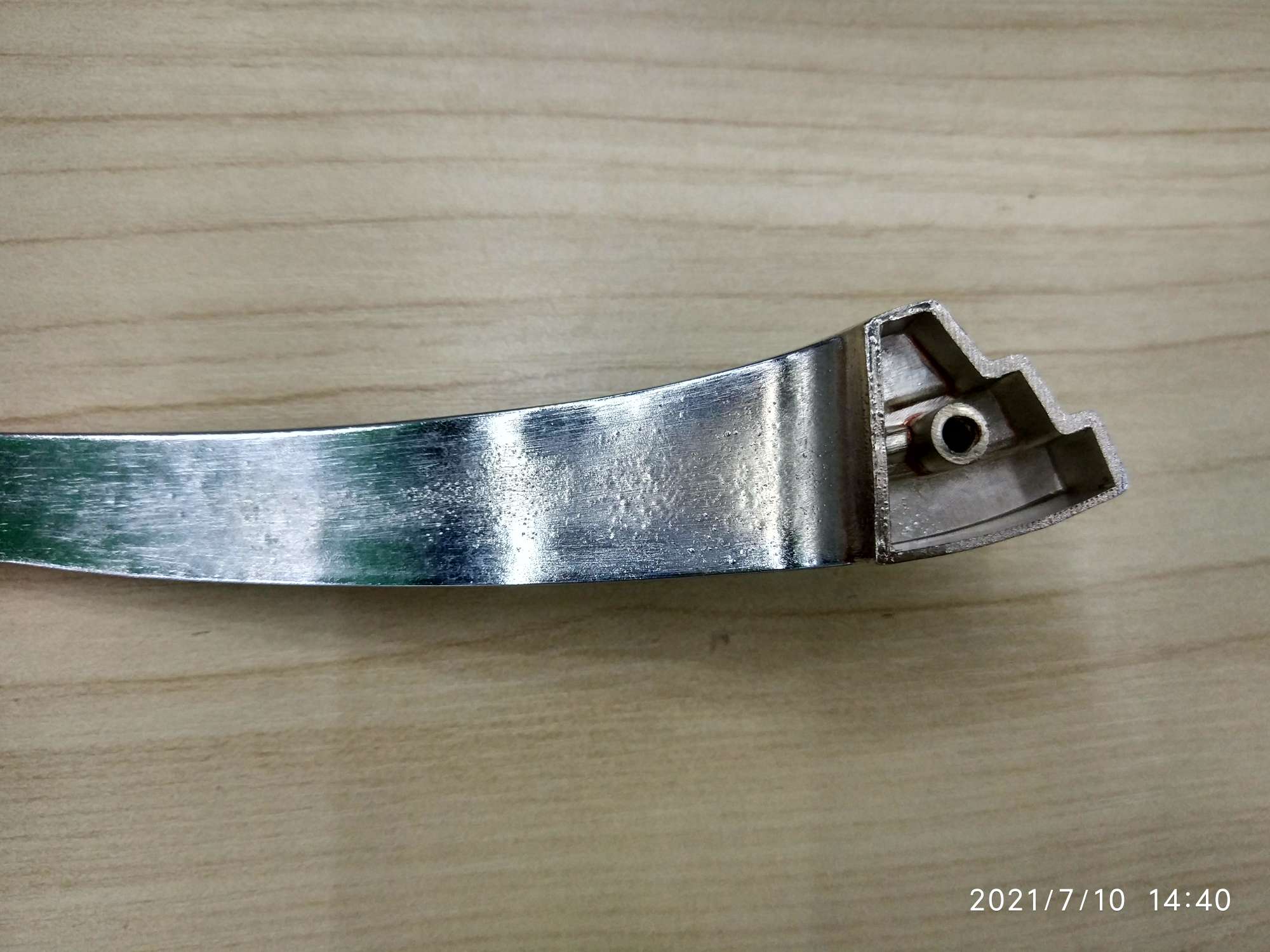 Zinc alloy furniture handle with false drill 96MM Item Picture