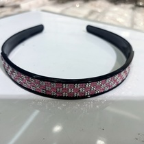 Three rows of half-cut colored diamond powder