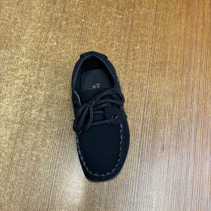 小皮鞋产品图