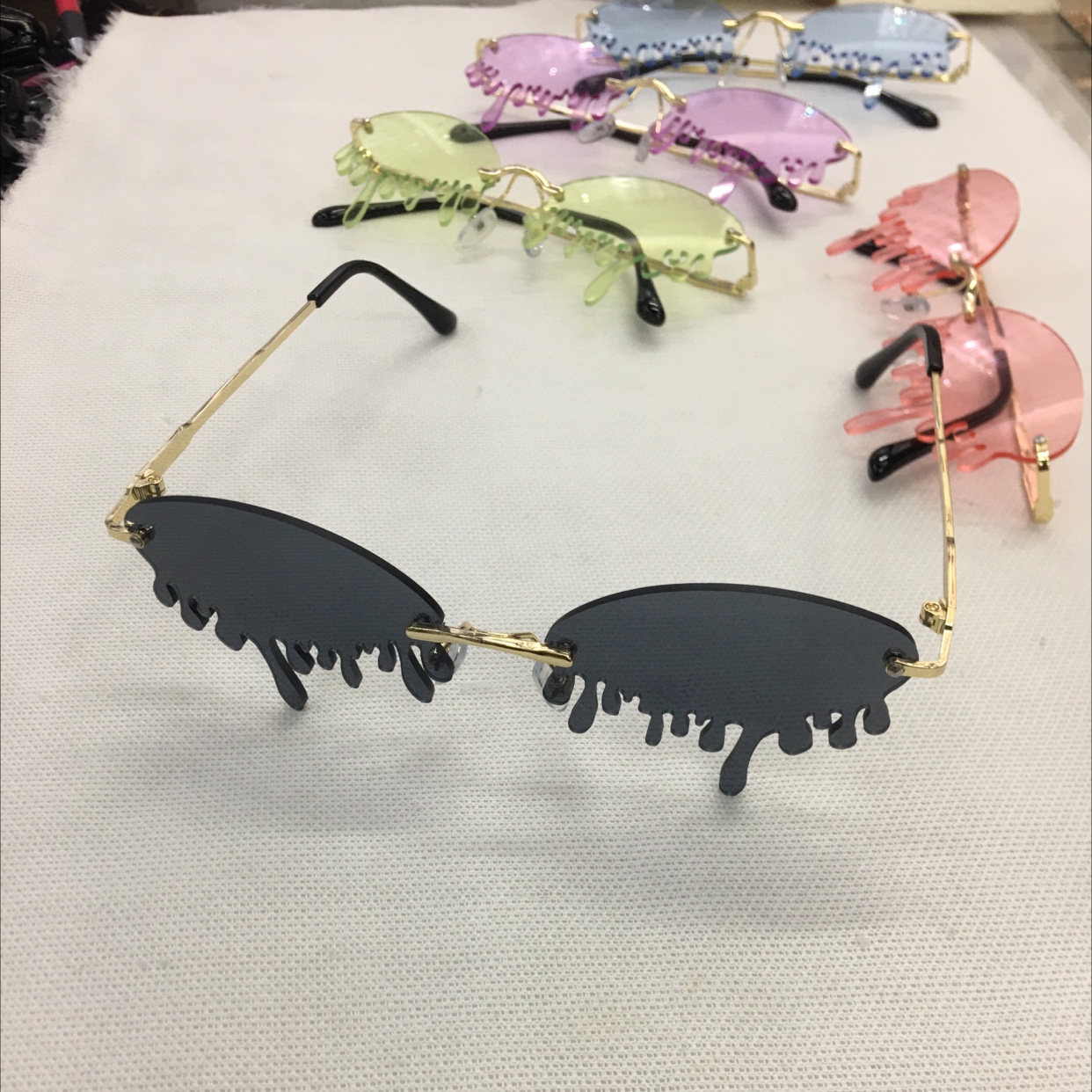 High-end trendy tear-shaped sunglasses with metal elements, versatile women's glasses detail image 7