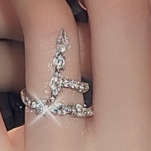 Light luxury flash diamond zircon ring niche design ring for women