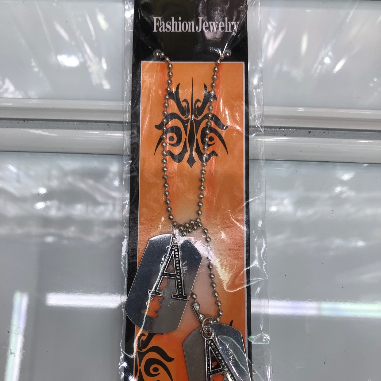 字母铁牌套链，铁十塑料，一件装3000条，一2件起订，一打可以混装