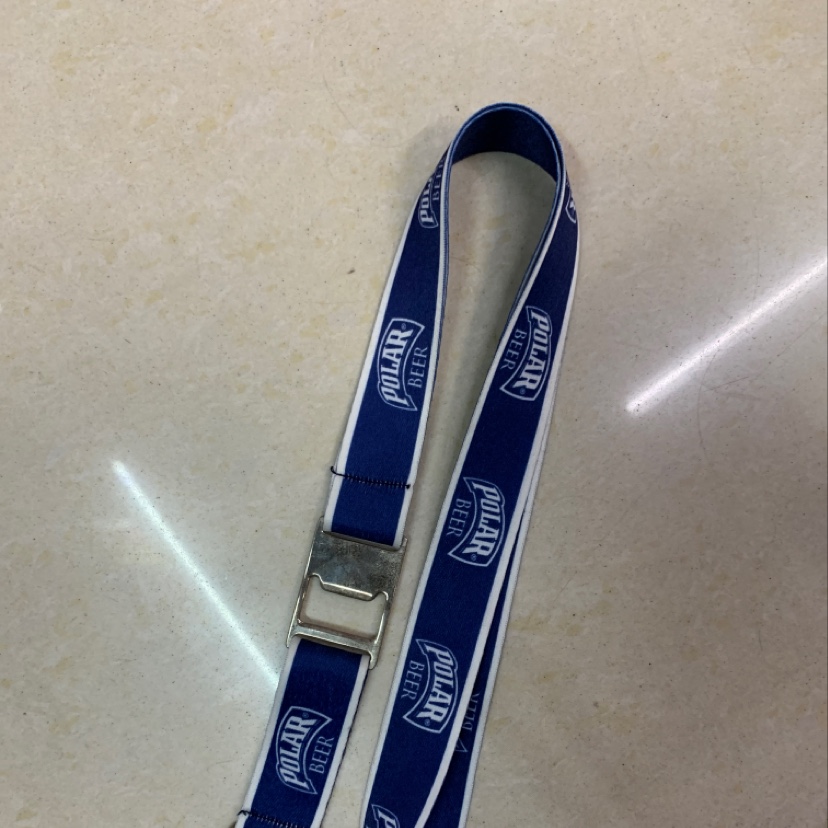2.5挂带开瓶器产品图
