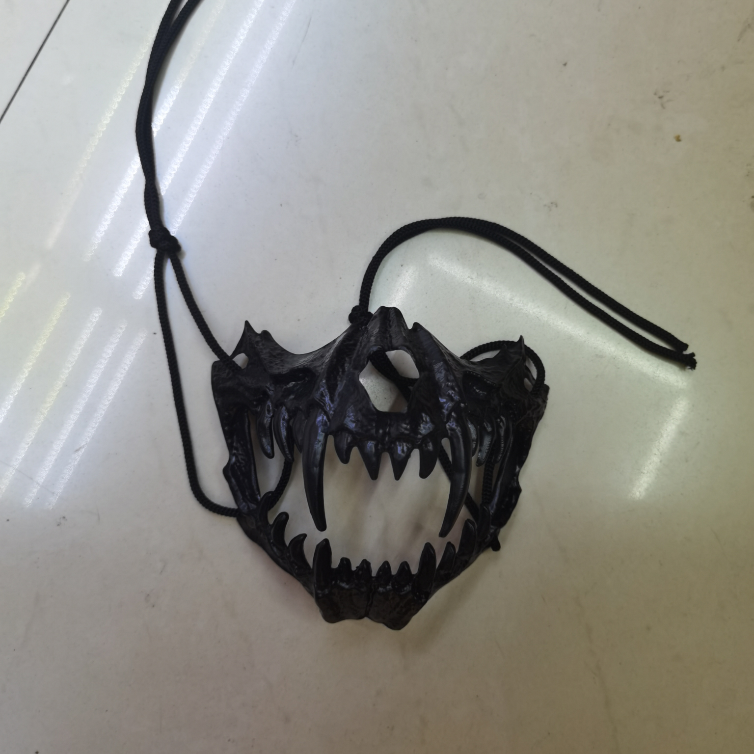 Wholesale of Halloween ghost masks and party supplies