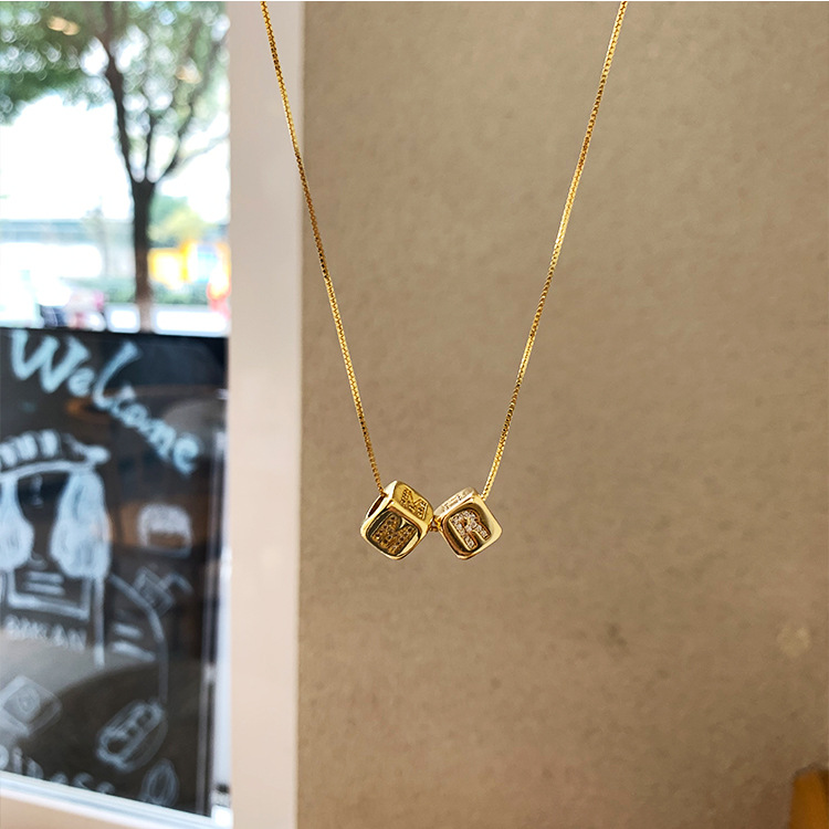 A French necklace bracelet pendant with gold-plated letters and slightly inlaid zircon Item Picture