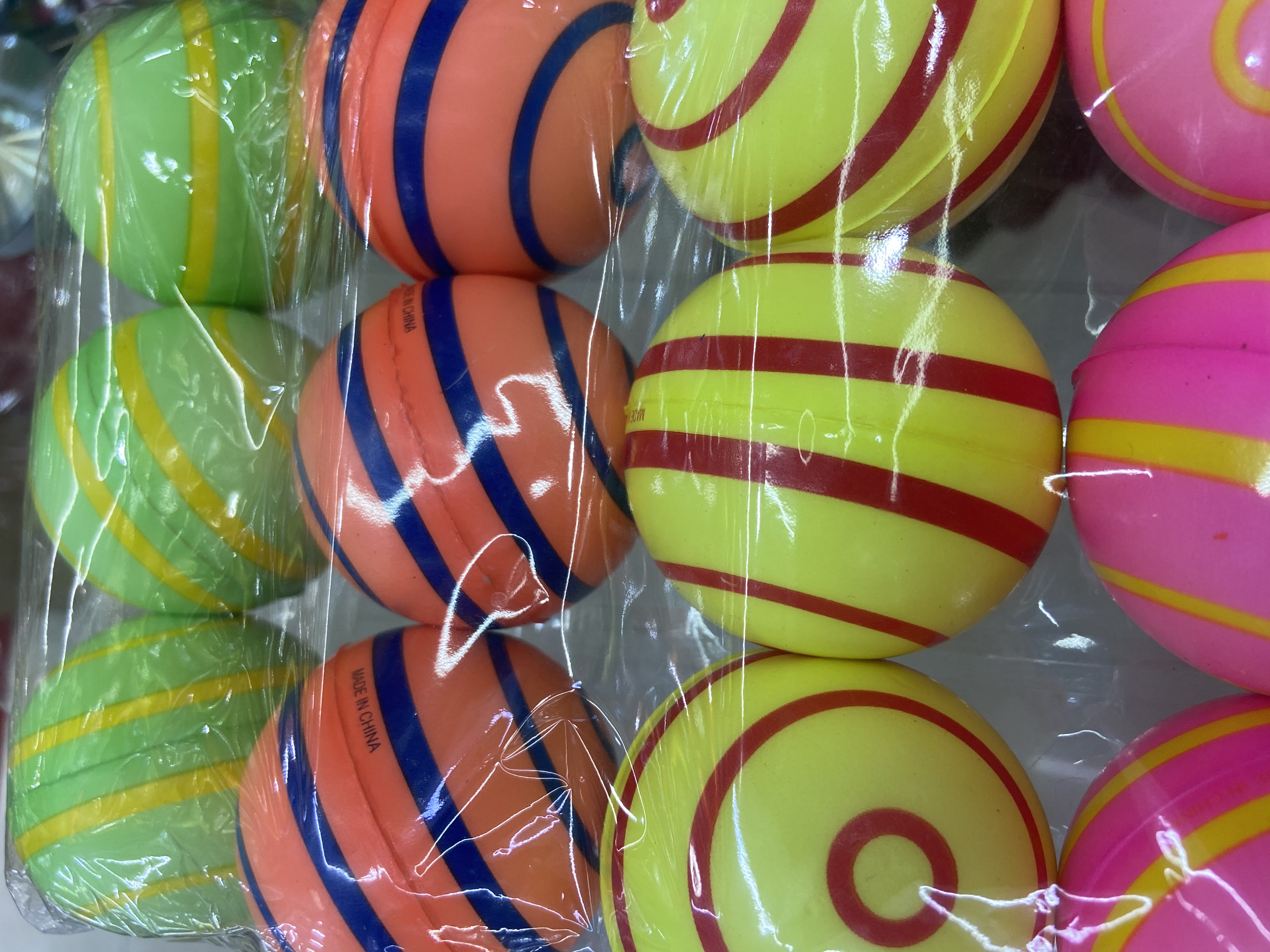 Factory direct sales 6.3 cm colorful dizzy-patterned toys for girls and boys, sponge balls, foam balls, children's toys. 12/opp details Picture