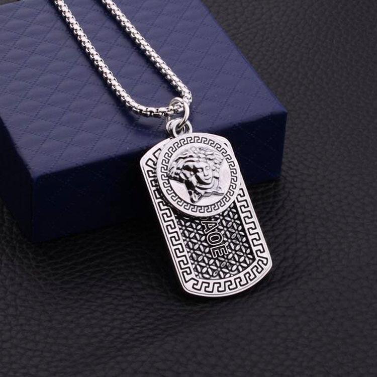 A double row of beauties in European and American style