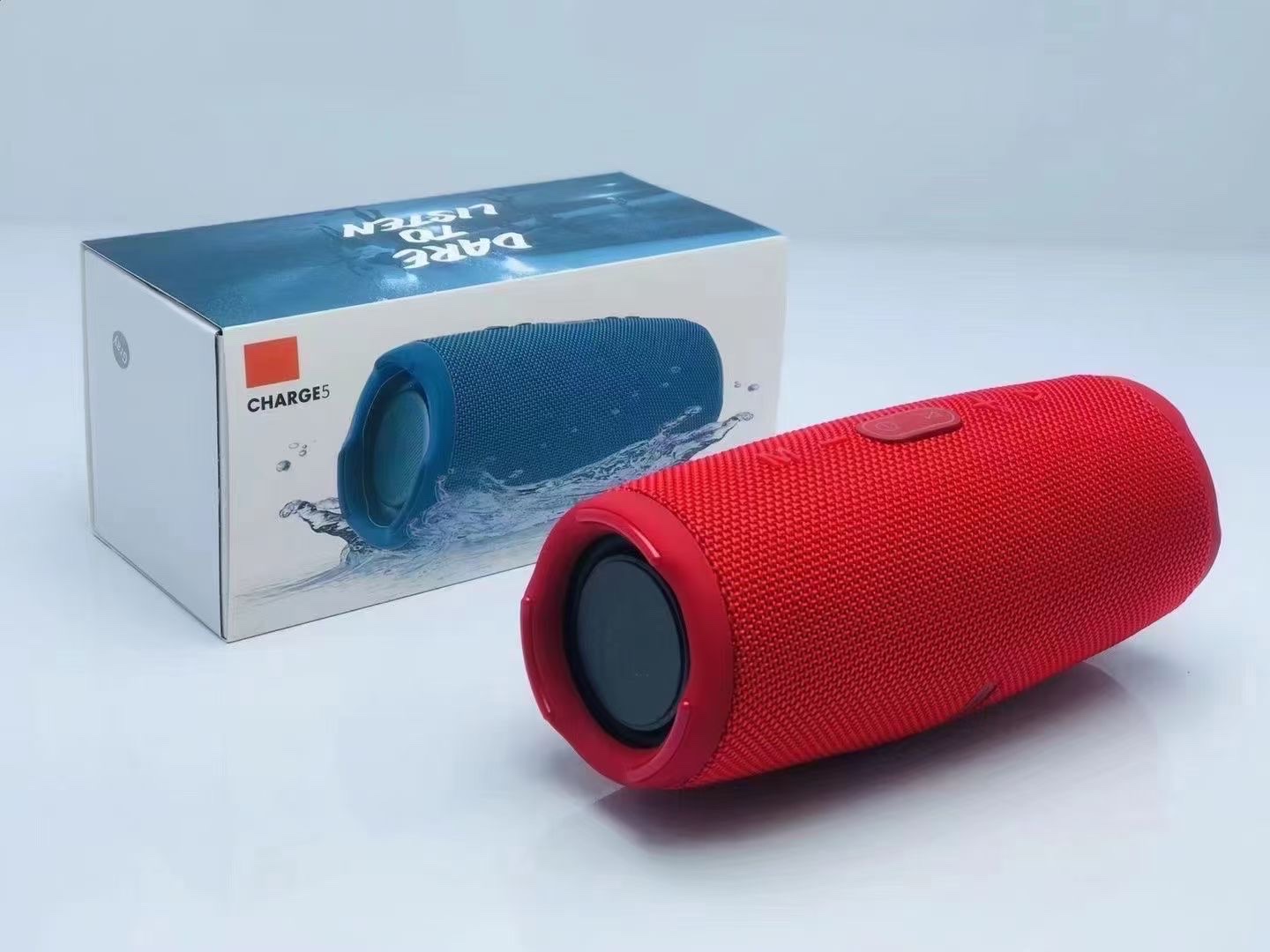 The B7 War Drum CHARGE5 supports TWS, Aux, and 3DTouch detail image 7
