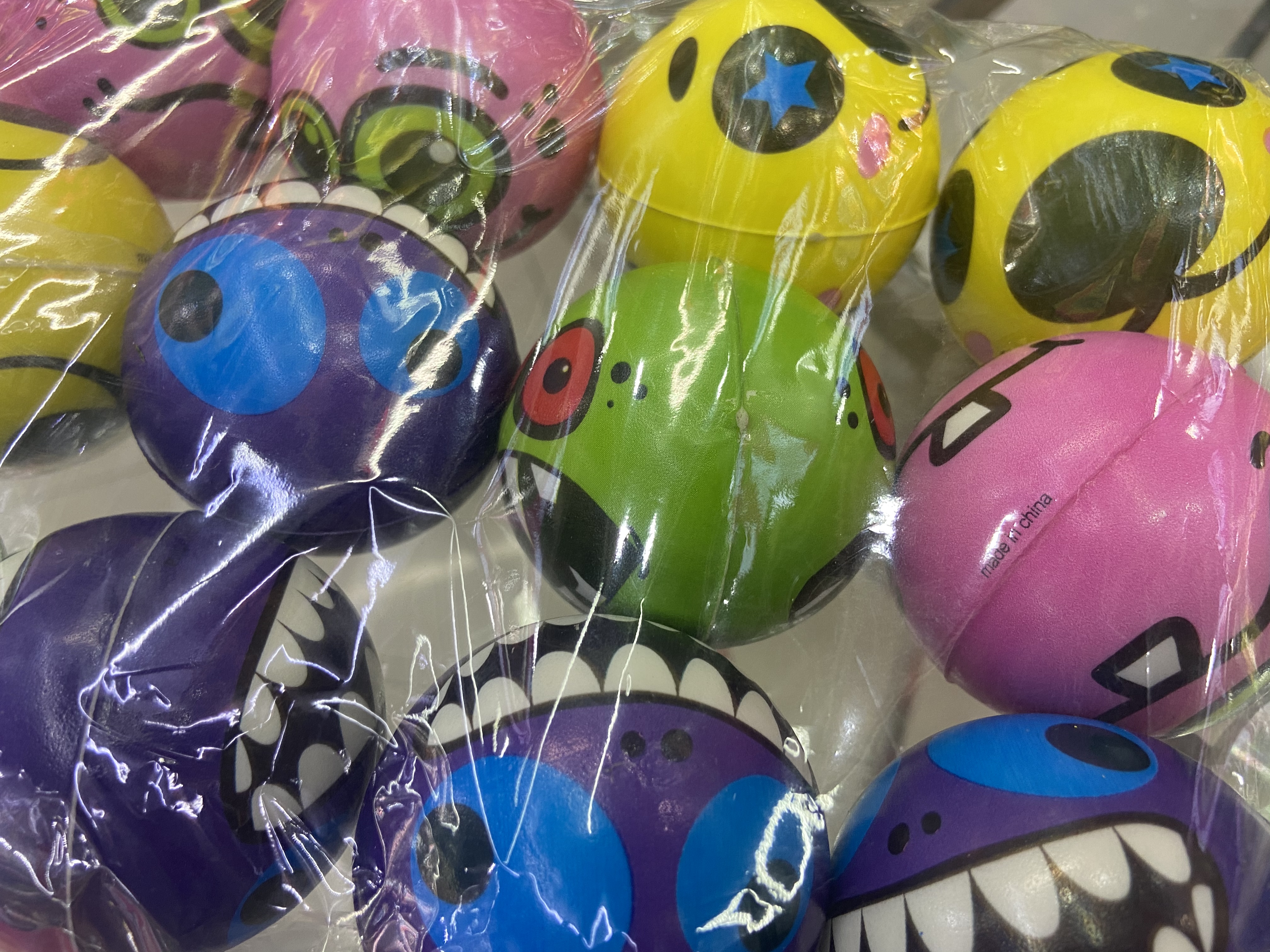 Factory direct sales 6.3 cm colorful funny expression boys' toys, sponge balls, foam balls, children's toys. 12/opp Application Scenario
