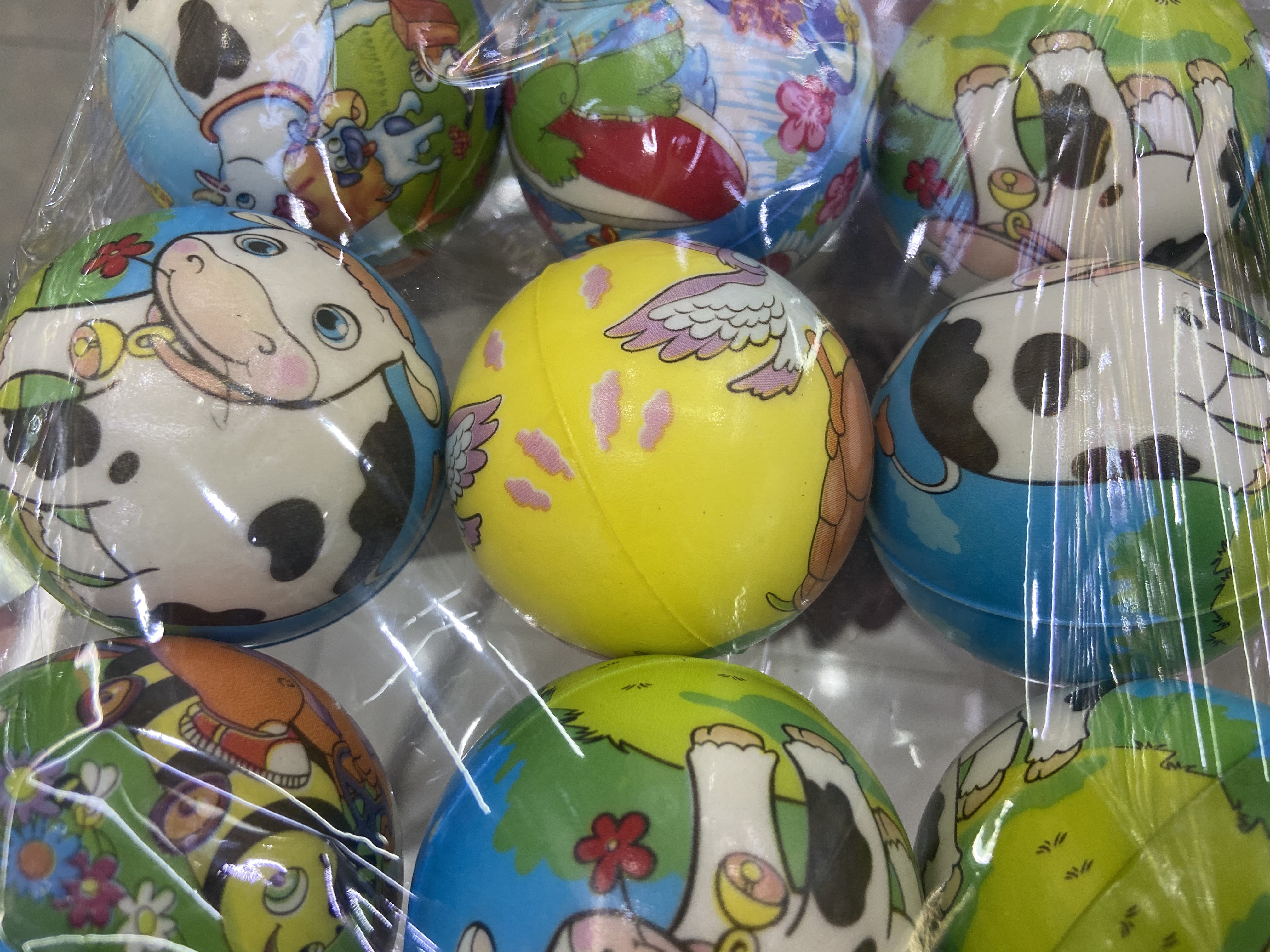 Factory direct sales: 6.3 cm grassland cow forest sponge balls, foam balls, children's toys Specification image